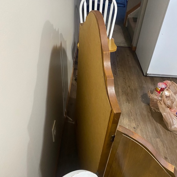 Dresser mirror. - Picture 3 of 3